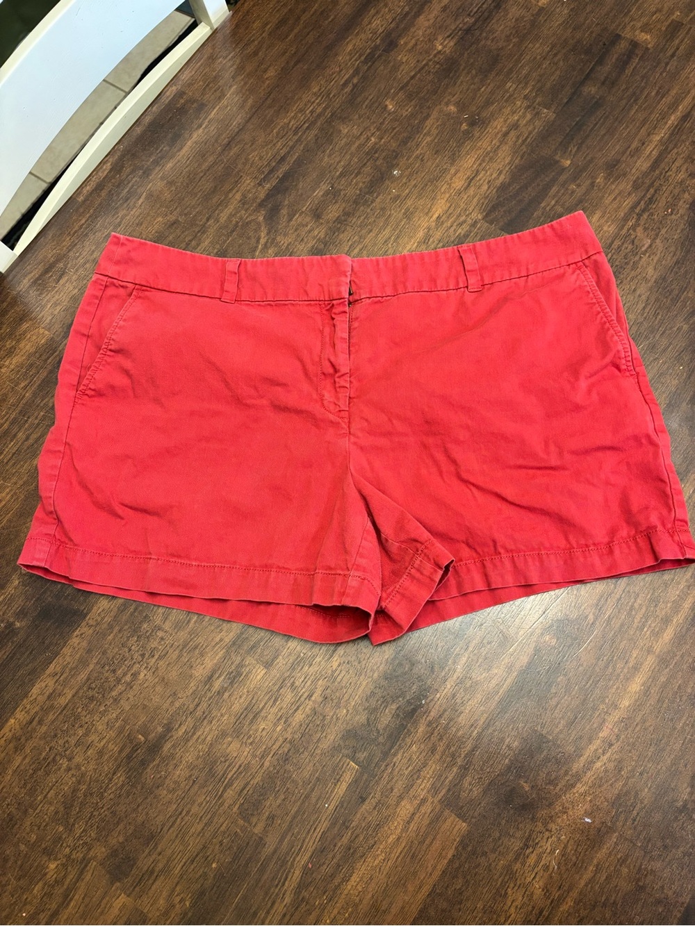 LOFT Outlet Women’s Red Chino Shorts Size 16 Short Flat Front Casual